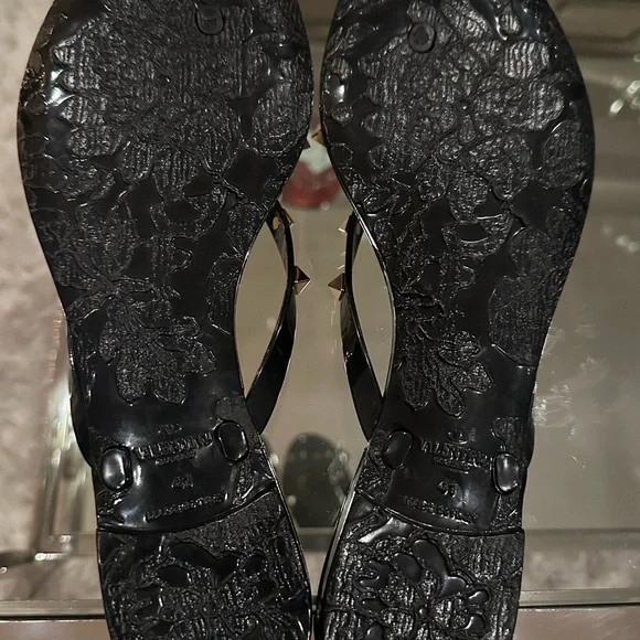 Valentino Rockstud Flat Thong Sandals - Picture 6 of 9